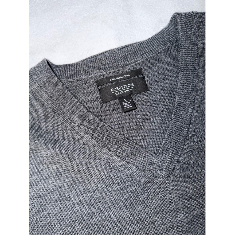 Nordstrom Sweater Vest Mens L Gray 100% Merino Wool V-Neck NO443309MN FA20